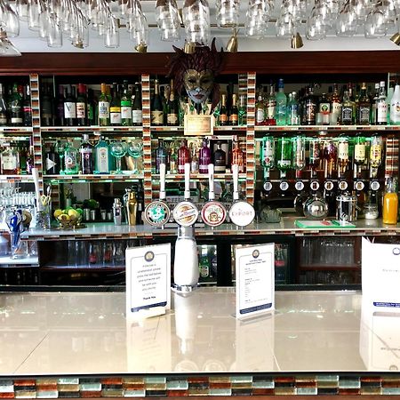 Riviera Lodge Hotel 토키 외부 사진